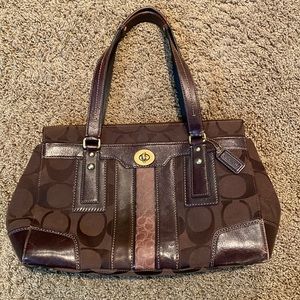 Beautiful chocolate brown Coach handbag